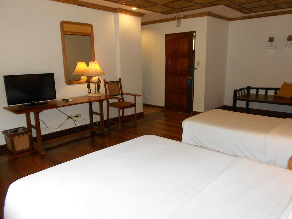 Sea Wind Resort Balabag  Habitación foto