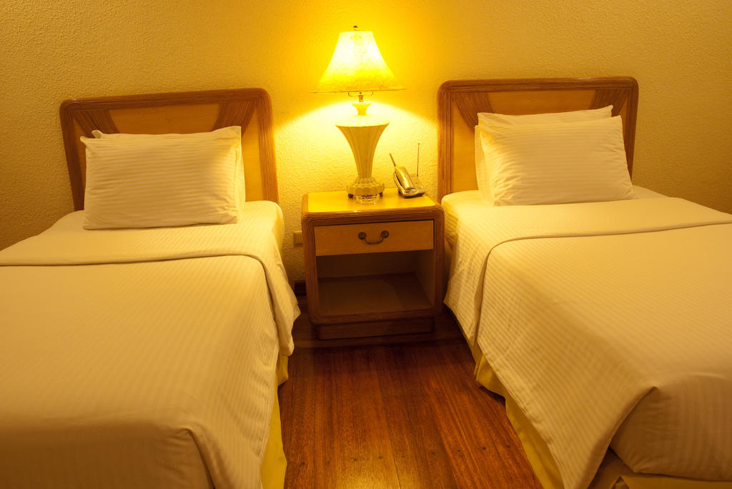 Sea Wind Resort Balabag  Habitación foto