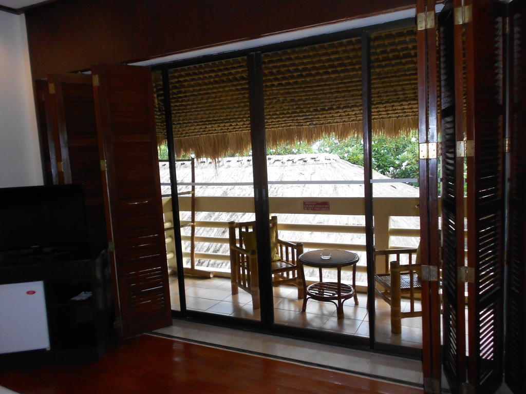 Sea Wind Resort Balabag  Exterior foto